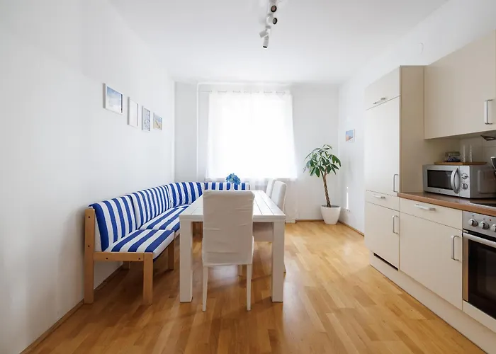 Apartment France | Operastreet