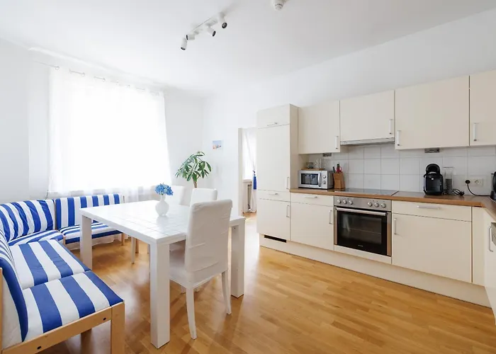 Apartment France | Operastreet