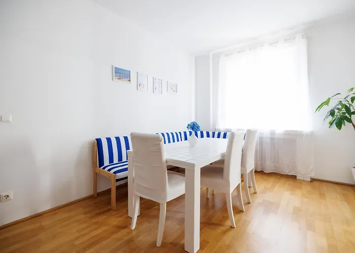 Apartment France | Operastreet