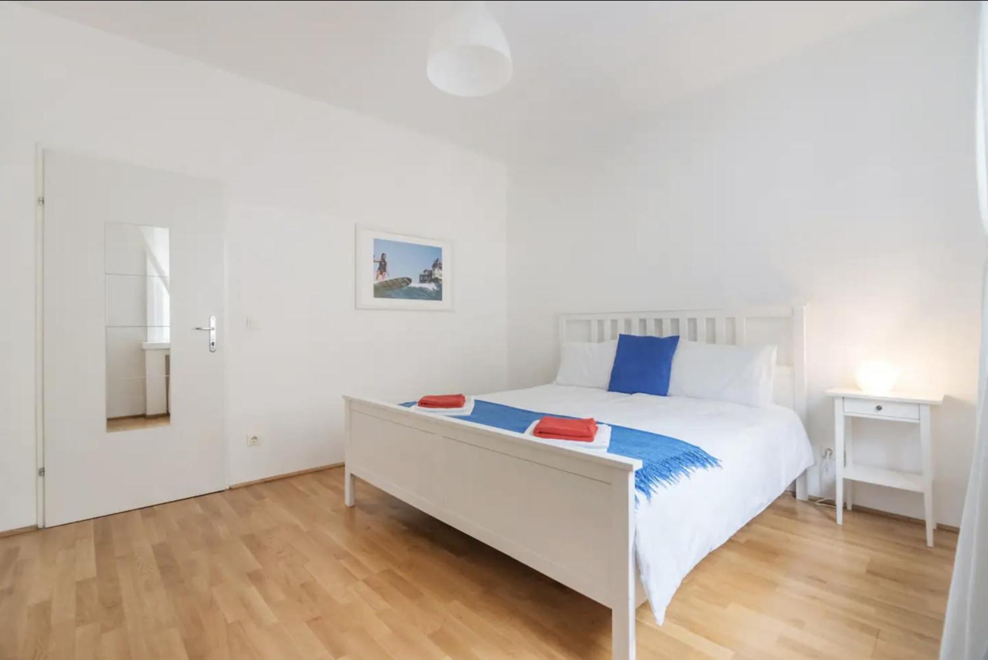 Apartment France | Operastreet